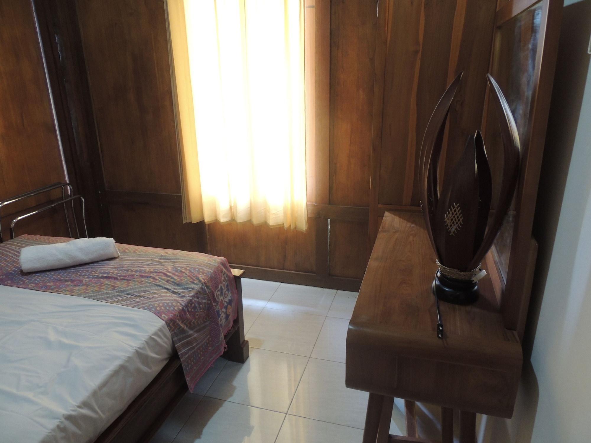 Balkondes Karanganyar Pottery Academy Hotel Magelang Exterior foto