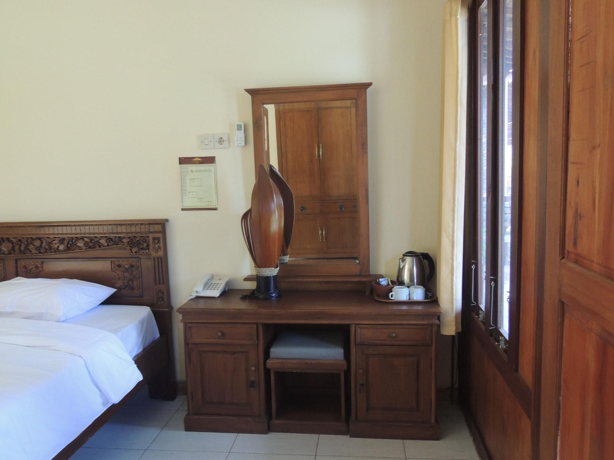 Balkondes Karanganyar Pottery Academy Hotel Magelang Exterior foto